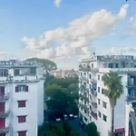 Roof And Sky Sorrento Center Suite